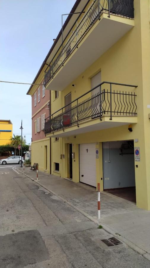 Appartamento Marcella A Due Passi Dal Mare مارشيللي المظهر الخارجي الصورة